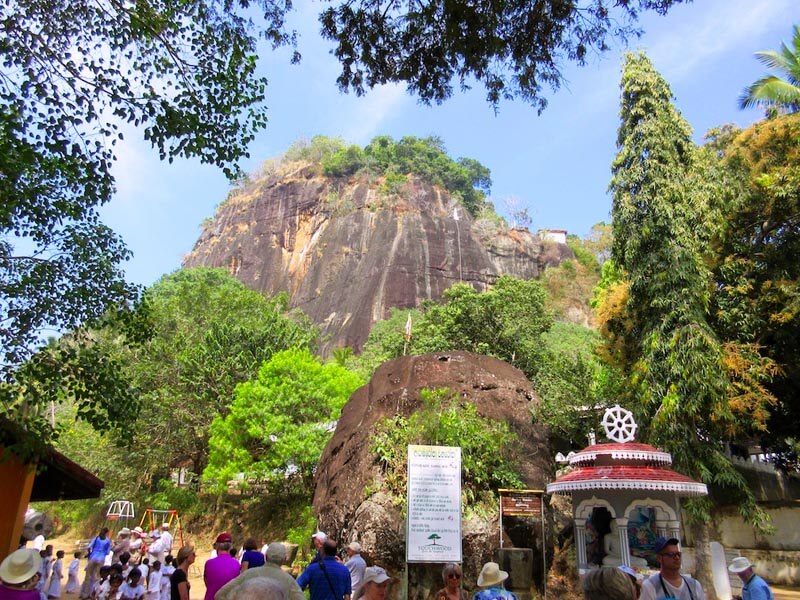 Culture and Nature Tour Mulkirigala 1