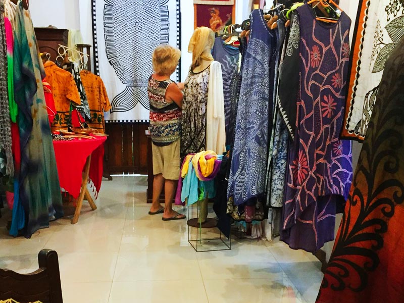 Shopping Tour in Galle Gallery 2